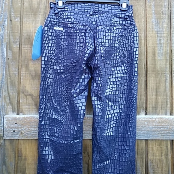 Jeans NWT 3/4 - Picture 6 of 8